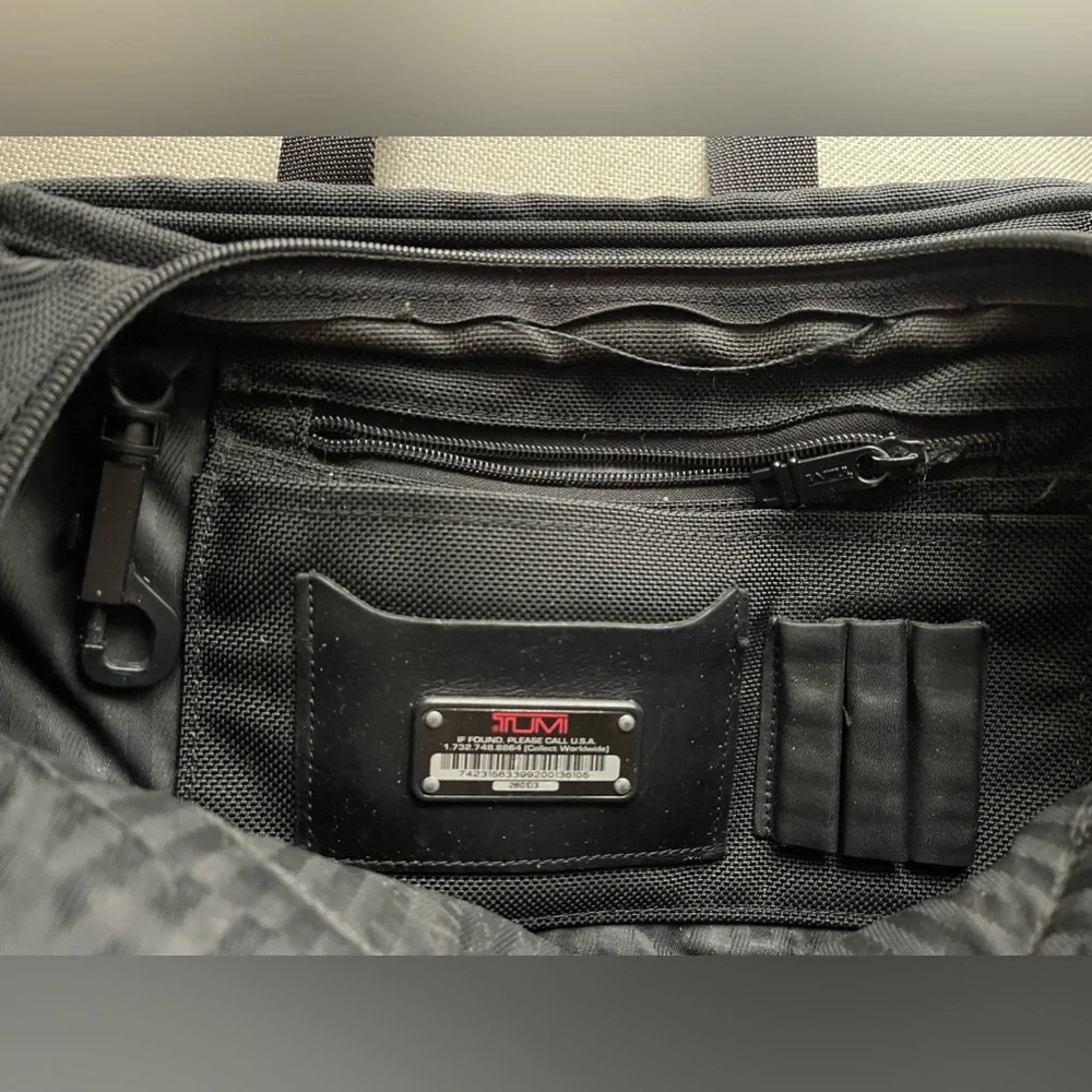 Tumi Slim Nylon Ballistic Mini Laptop Ipad Computer Travel Bag In Black